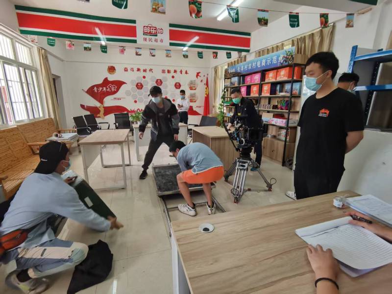 大理市广告片拍摄公司：极简主义践行者，少即是多的视觉哲学